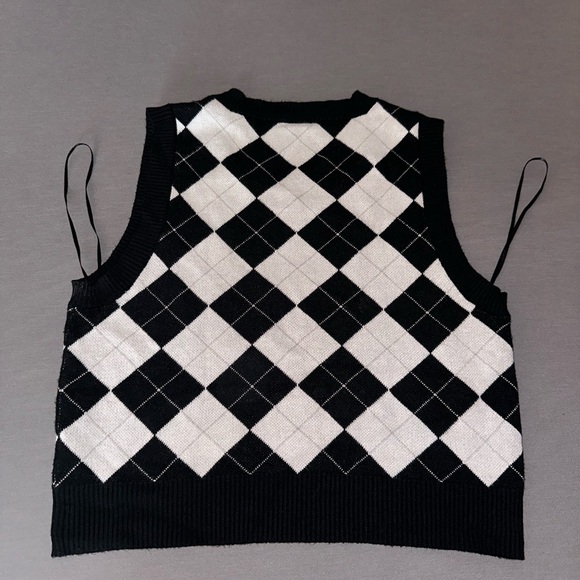 GARAGE Sweater Vest Black/White - Picture 4 of 4